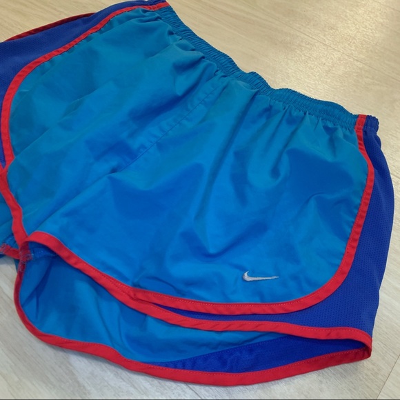 Nike dri-fit blue & red shorts - Picture 2 of 4